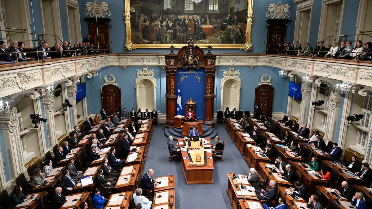 Injunction filed to force incoming PQ government to take oath to King