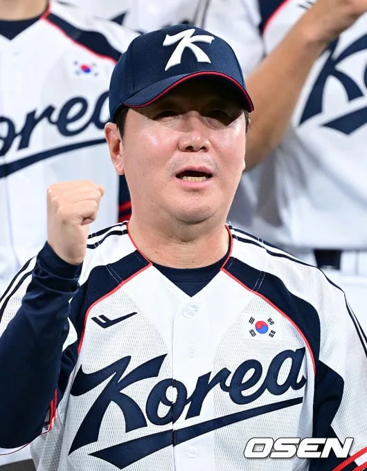 [사진]2026 아이치·나고야 아시안게임 향해 파이팅 외치는 야구 대표팀 류지현 감독