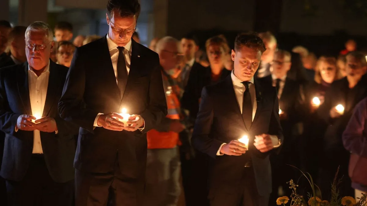 Stadt gedenkt der Opfer: Wüst: Solingen setzt Terroranschlag Solidarität entgegen