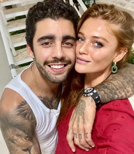 Cintia Dicker se pronuncia pela 1° vez sobre fim do casamento com Pedro Scooby; leia a íntegra Cintia Dicker se pronuncia pela 1° vez sobre fim do casamento com Pedro Scooby; leia a íntegra