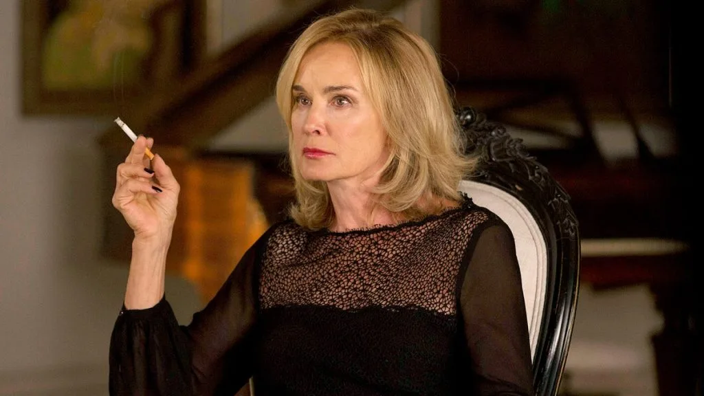 ‘American Horror Story’: Jessica Lange DETONA emissora FX e a chama de “mesquinha”; Entenda!