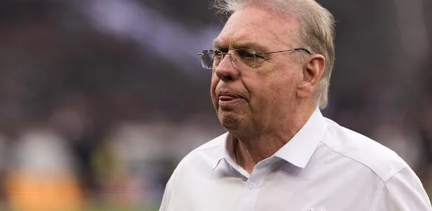 Corinthians diverge de perito, não vê arena paga, mas une forças por estudo