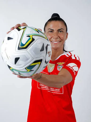 Ana Borges estreou-se após 14 meses lesionada e o Benfica goleou o Marítimo