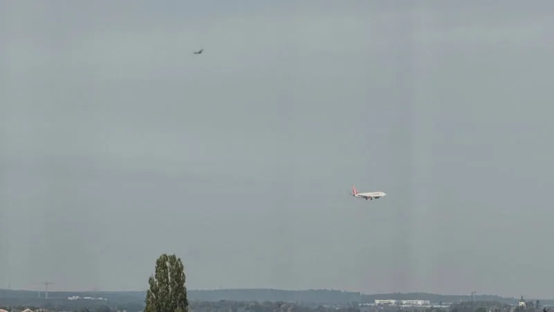 Trois avions de chasse ont escorté le Boeing: un défaut technique sur un vol entre la Grèce et l'Allemagne a déclenché une alerte pour détournement dans plusieurs pays européens