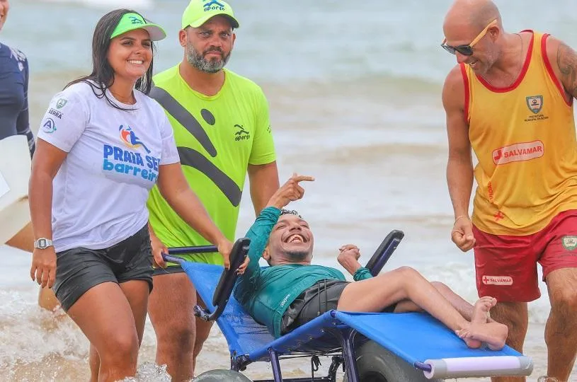 Projeto leva lazer e inclusão à Praia de Jacaraípe neste domingo (23)