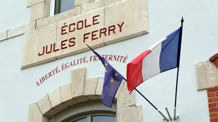 "Marseillaise" et lever de drapeau tricolore dans les écoles niçoises : le ministre de l'Education nationale retoque la proposition d'Eric Ciotti