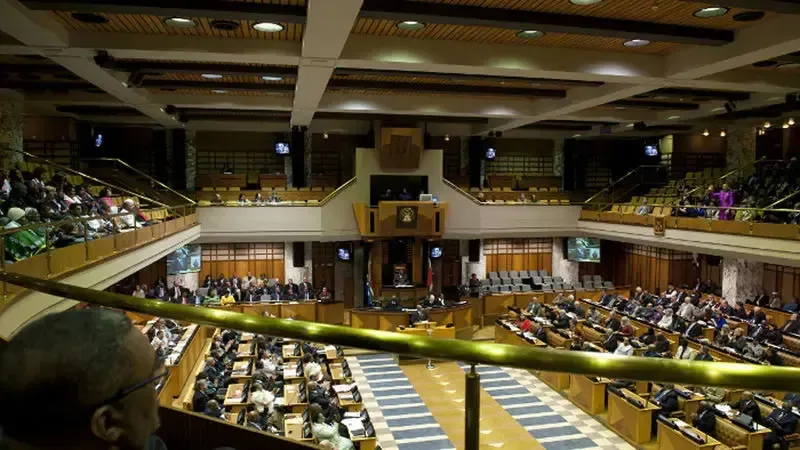 Serving the government is not the same as serving the party