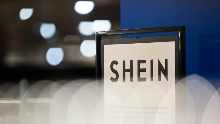 Shein dévisse d'entrée: -9% pour son introduction en Bourse à cause de promesses de croissance trop faibles (sa valorisation a été divisée par 4 en 4 ans)