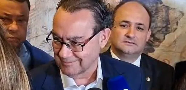 Cury cita capitalismo, família e meritocracia em encontro com evangélicos