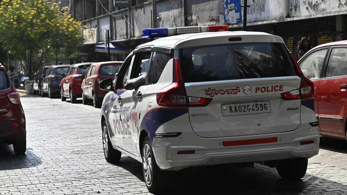Hoysala personnel save Bengaluru man’s life after he gets chest pain on road