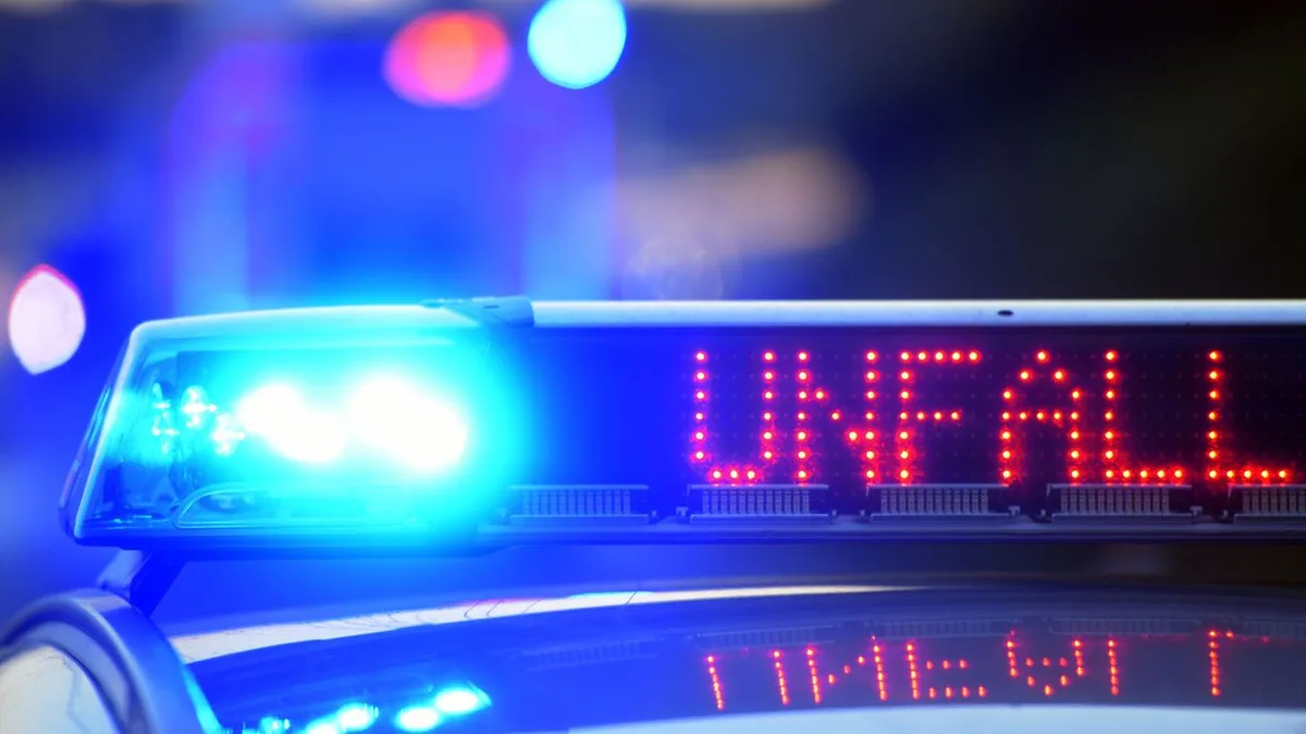 Unfall mit Folgen: A8 für Stunden nach Lasterunfall gesperrt