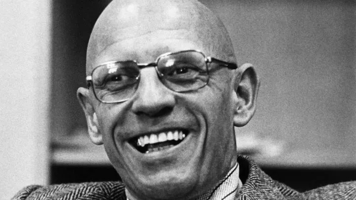 Comment Foucault a-t-il fait du Collège de France son "laboratoire intellectuel" ?
