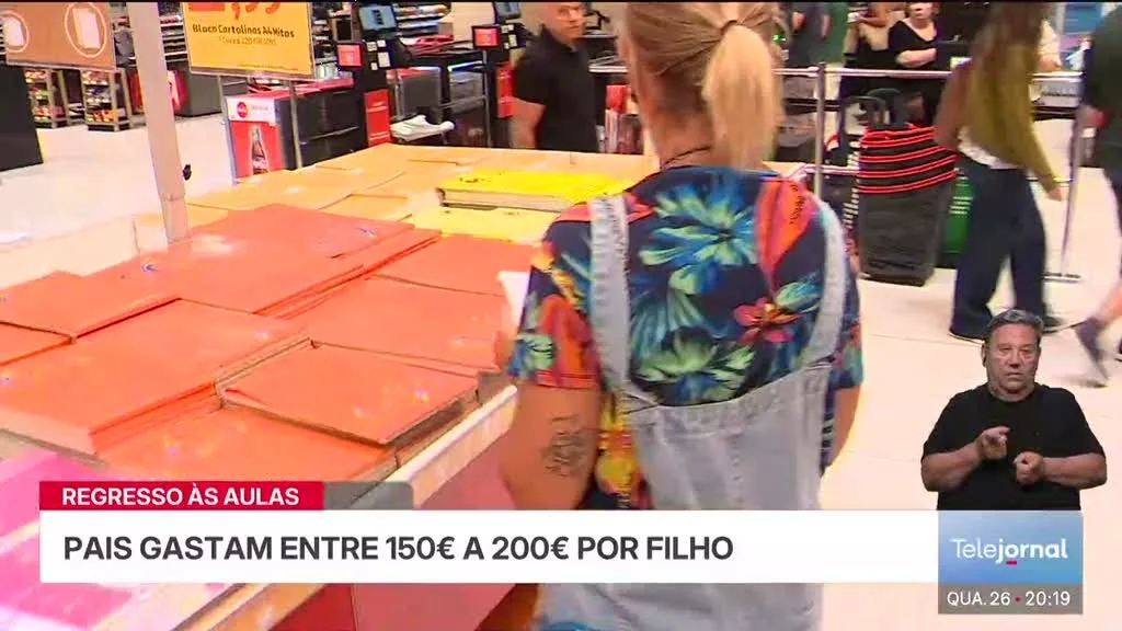 Regresso às aulas. Pais gastam entre 150€ a 200€ por filho