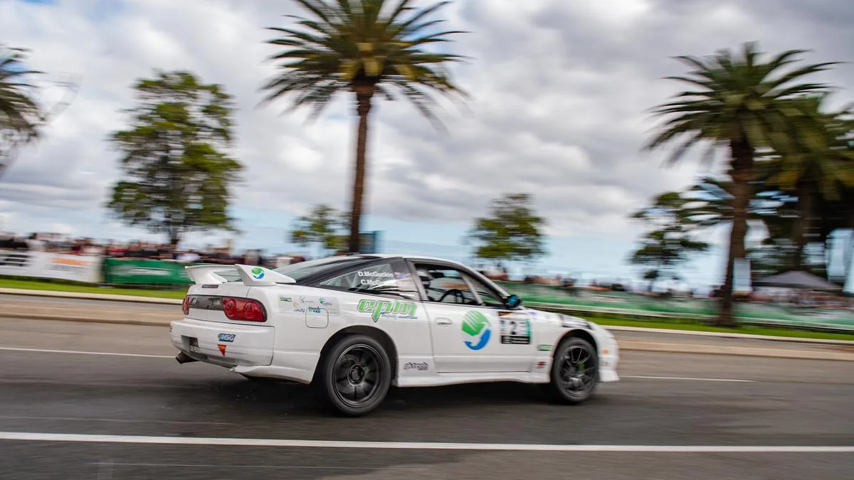 Former cricketer Brad Hogg goes full throttle as race driving hits Perth CBD