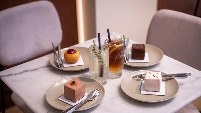 Nøu Pâtisserie. Há uma nova pastelaria em Braga com entremets que parecem pequenas obras de arte
