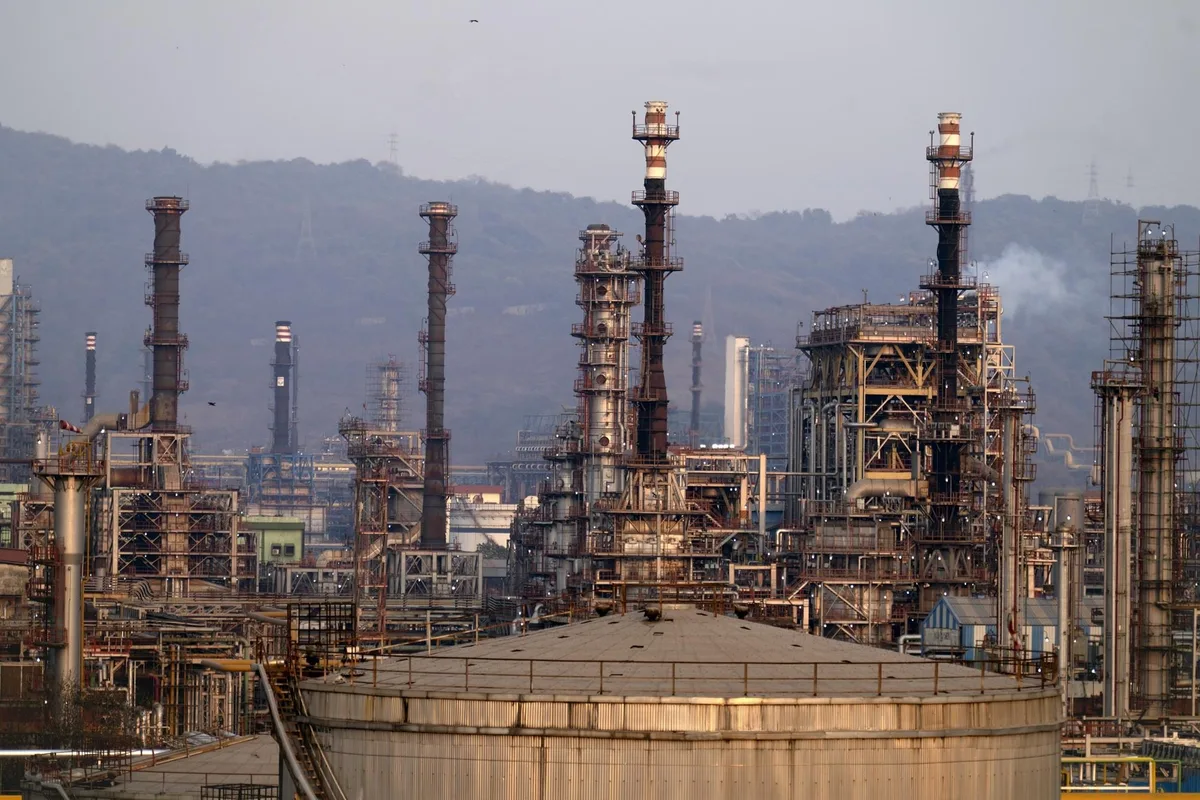India, Mauritius sign fuel supply pact, IOC to meet import requirement