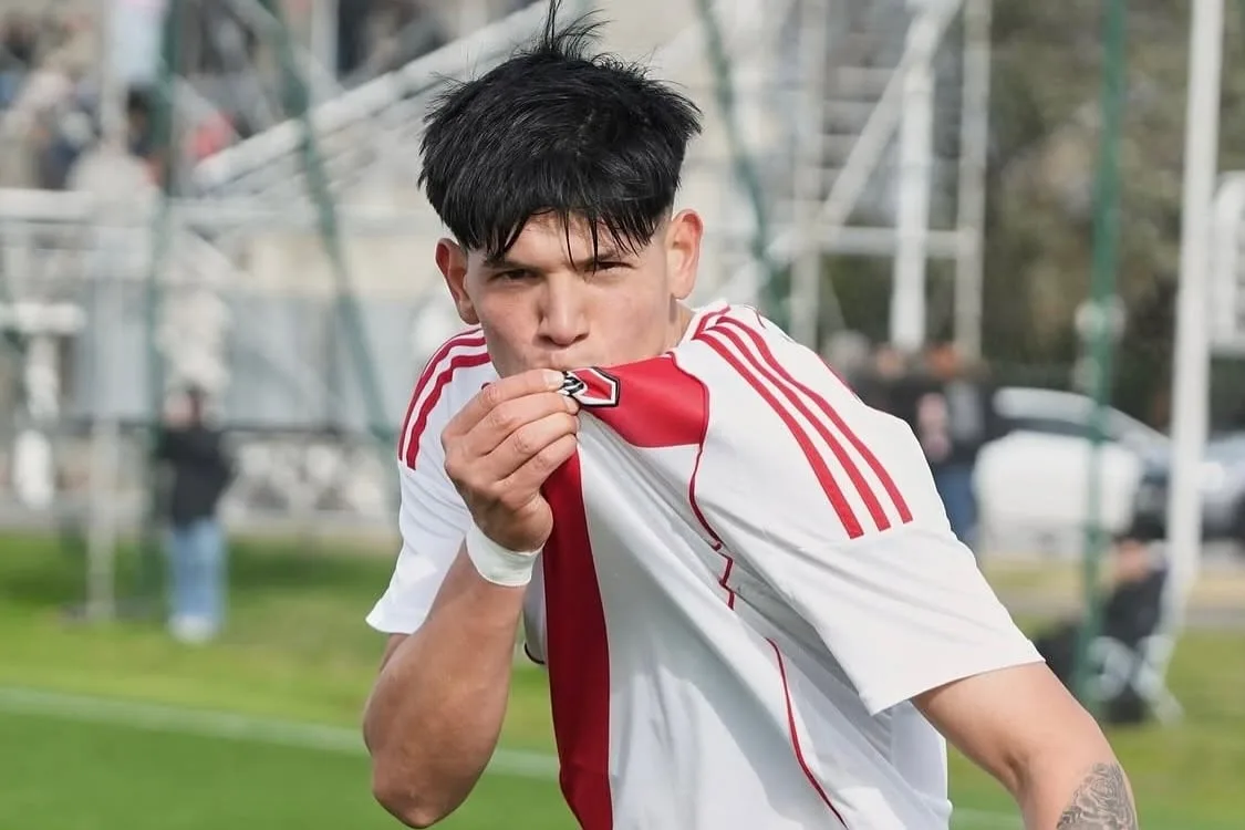 Quién es Yutiel Susano, el juvenil de River que quedó ante una oportunidad inesperada en Bogotá