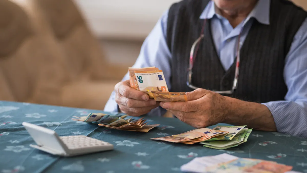 La edad ordinaria de jubilación alcanzará en 2027 los 67 años tras 15 años de tránsito