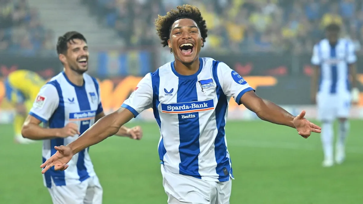 Turbo-Transfer aus England - Spannendes Vertrags-Detail bei Herthas Adewumi