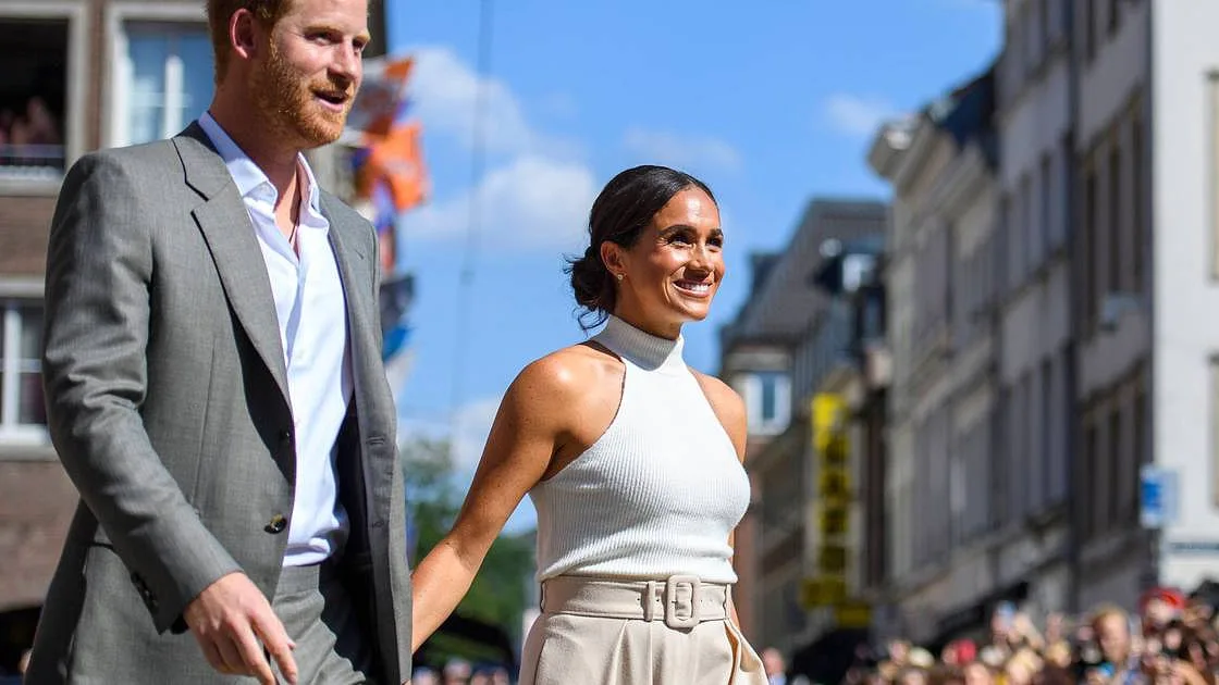 "A ligação entre os dois irmãos é inviável, vamos ter uns tempos animados": porque regressam Harry e Meghan?