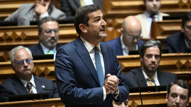 Moção do Chega? Hugo Soares diz ser "ridícula" (e PR não envia "recados")