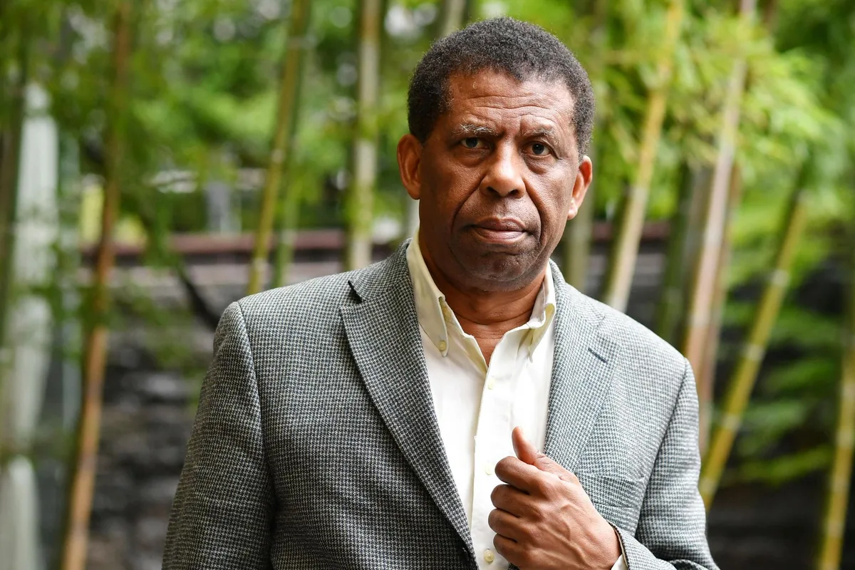 « J’ai eu l’impression que Thélyson Orélien avait commis un pire crime que Trump avec ICE », par Dany Laferrière