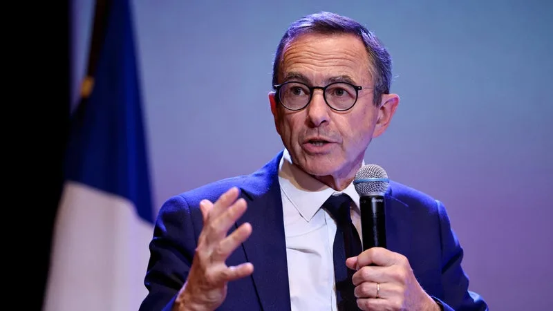 Présidentielle 2027: pour "donner le dernier mot aux Français", Bruno Retailleau défend une révision constitutionnelle