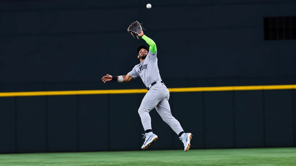 El panameño José ‘Chema’ Caballero es nominado al Guante de Oro 2026 con los Yankees