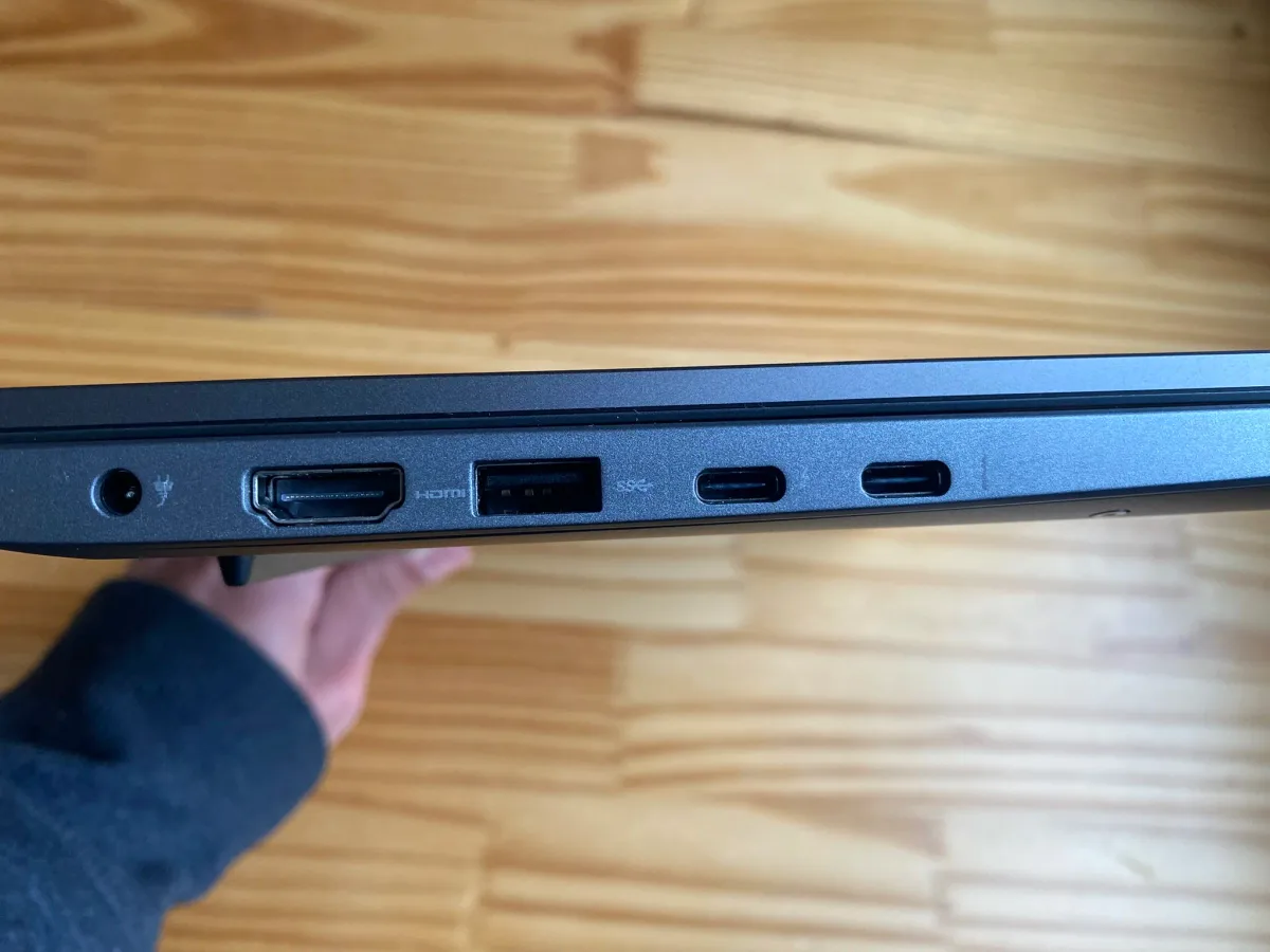 Por que algumas portas USB têm o símbolo de uma bateria ao lado?