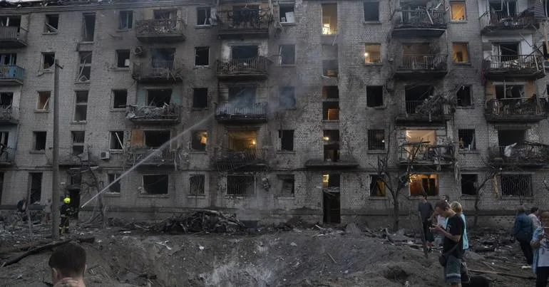 Rússia ataca Kiev e outras cidades ucranianas