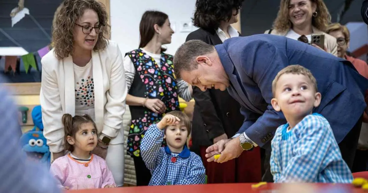 Castilla-La Mancha destina 14,6 millones a extender la educación gratuita de los niños de 2 a 3 años por toda la región