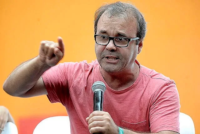 É pouco provável que Augusto Cury tenha crescido só pelo JN, diz Sergio Amadeu