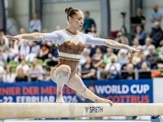 Gymnastique. Kaylia Nemour survole le concours général pour décrocher l’or aux Jeux méditerranéens avec l’Algérie