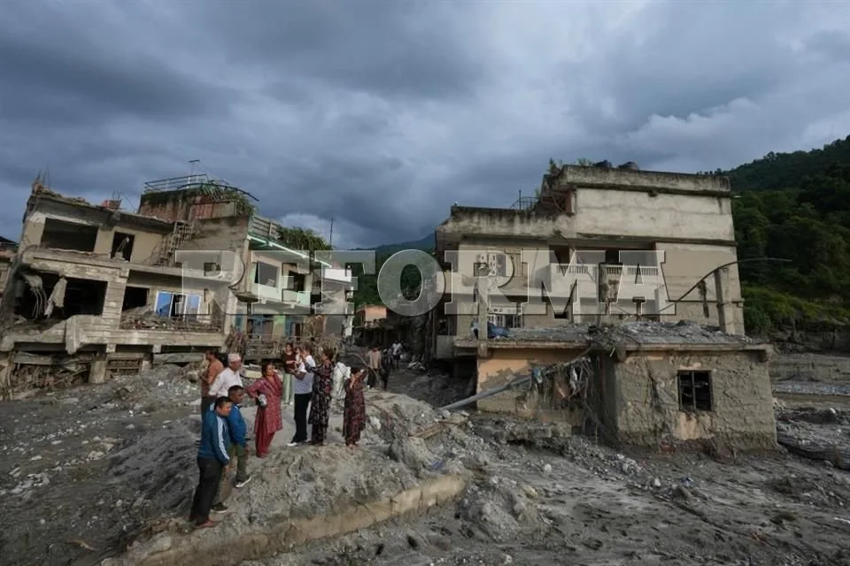 Van 584 muertos por deslaves en frontera de Nepal y China