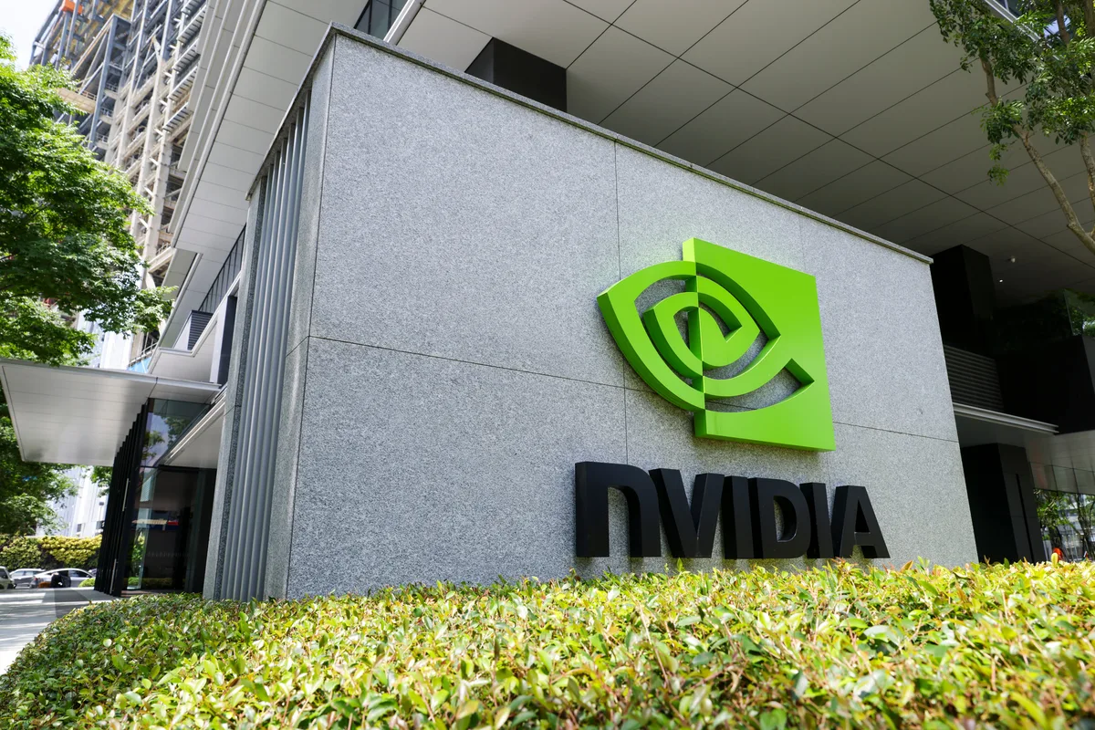 Nvidia refuerza la confianza, pero el temor a la inflación frena las ganancias en las Bolsas