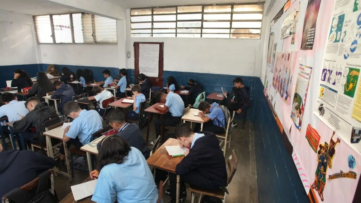 SECEL 2025: Sigue cayendo el rendimiento en matemáticas, de los alumnos venezolanos, aunque mejora el de habilidad verbal #22Sep