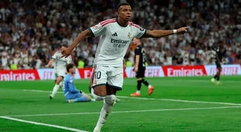 Real Madrid goleia Real Sociedad com hat-trick de Mbappé