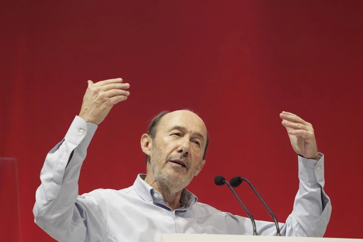 El Congreso rebautizará el día 20 con el nombre de Alfredo Pérez Rubalcaba al escritorio de prensa del Palacio
