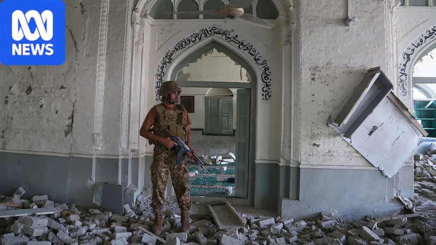 Bomb attack at Pakistan mosque kills at least 21 people