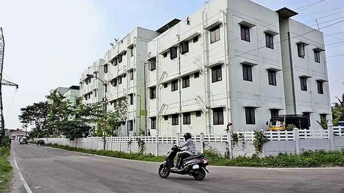 Keralam govt. to consider special rehabilitation package for P&T flats residents
