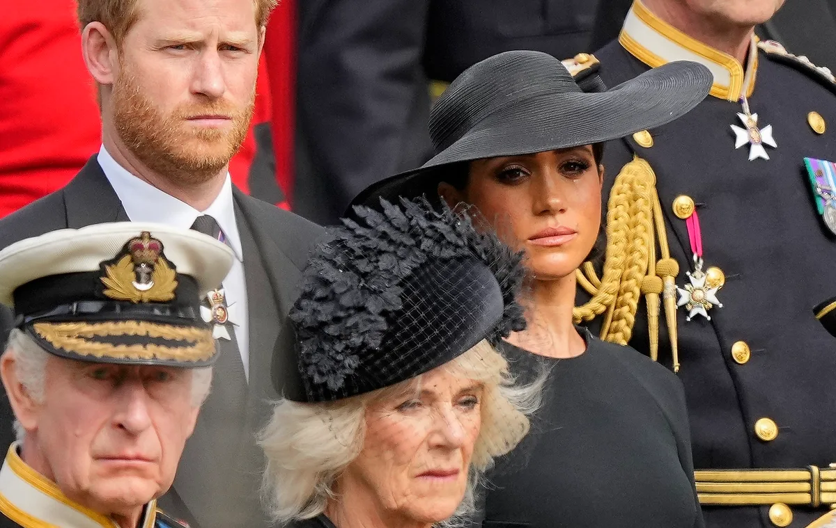 Príncipe Harry, Meghan e filhos vão voltar a morar no Reino Unido após 6 anos nos EUA, diz jornal