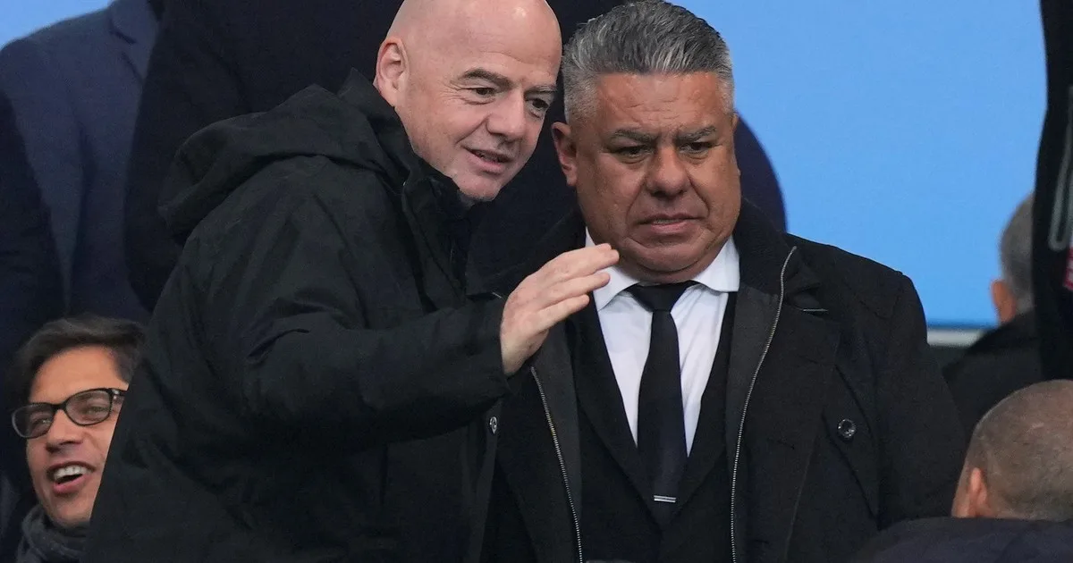 "Chiqui" Tapia, el mudo de la FIFA