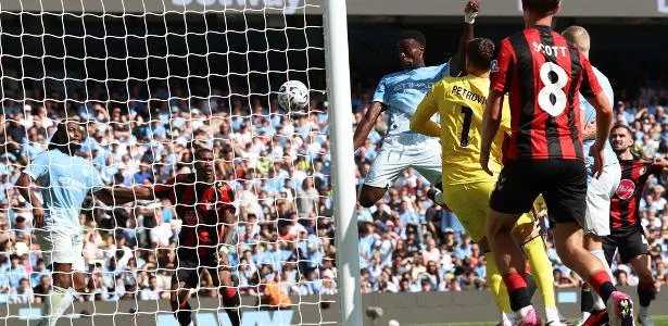 City busca virada nos acréscimos e vence em sua estreia na Premier League
