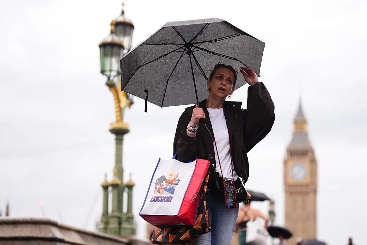 Londoners rejoice at heavy rain finally arriving - even as it hits morning commuters