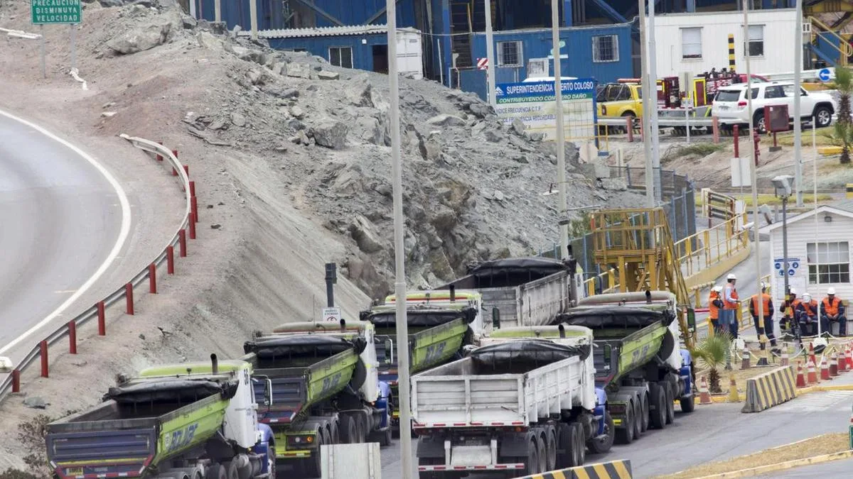 World's largest copper mine halts after worker death