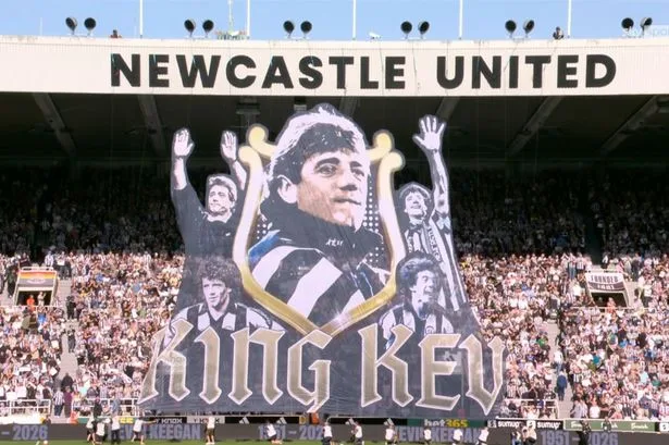 Newcastle pay touching tribute to late Kevin Keegan alongside Liverpool as family thank club