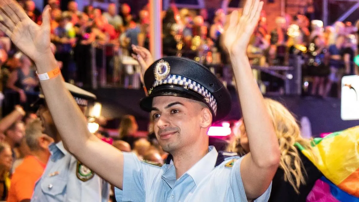 'I love you': killer cop rang friend month after arrest
