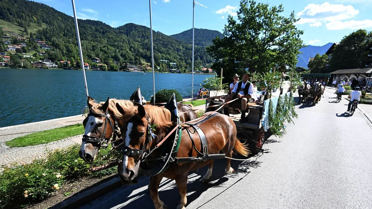 Bayerisches Brauchtum: Das war beim Rosstag am Tegernsee geboten
