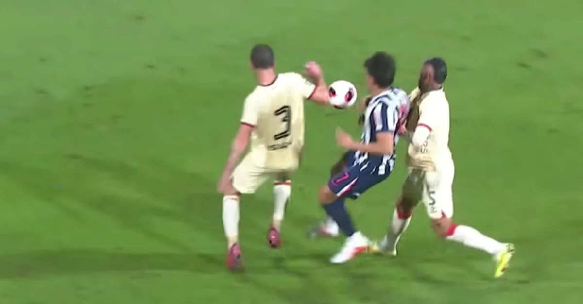 CONAR publicó los audios del VAR sobre la polémica jugada en Alianza Lima vs UTC: “Área limpia, no mano”