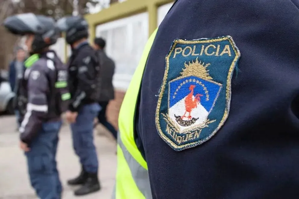 “La casa va a terminar quemada”: amenazó a un hombre por una deuda, volvió con un arma tipo ametralladora y lo mató